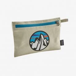 New π Patagonia Zippered Pouch π 7 Patagonia Zippered Pouch