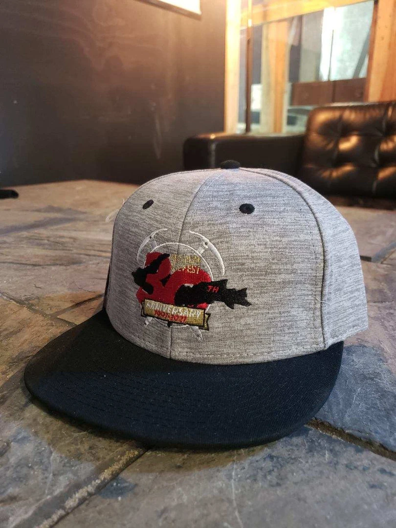 New 🎉 Down Wind Sports Michigan Ice Fest 30th Anniversary Flatbrim Hat Heathered Charcoal/Black ✔️ 1 Down Wind Sports Michigan Ice Fest 30th Anniversary Flatbrim Hat Heathered Charcoal/Black