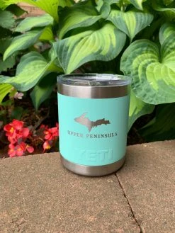 Cheap 🛒 Yeti Upper Peninsula Yeti Lowball 10 W/Standard Lid ❤️ 6 Yeti Upper Peninsula Yeti Lowball 10 W/Standard Lid